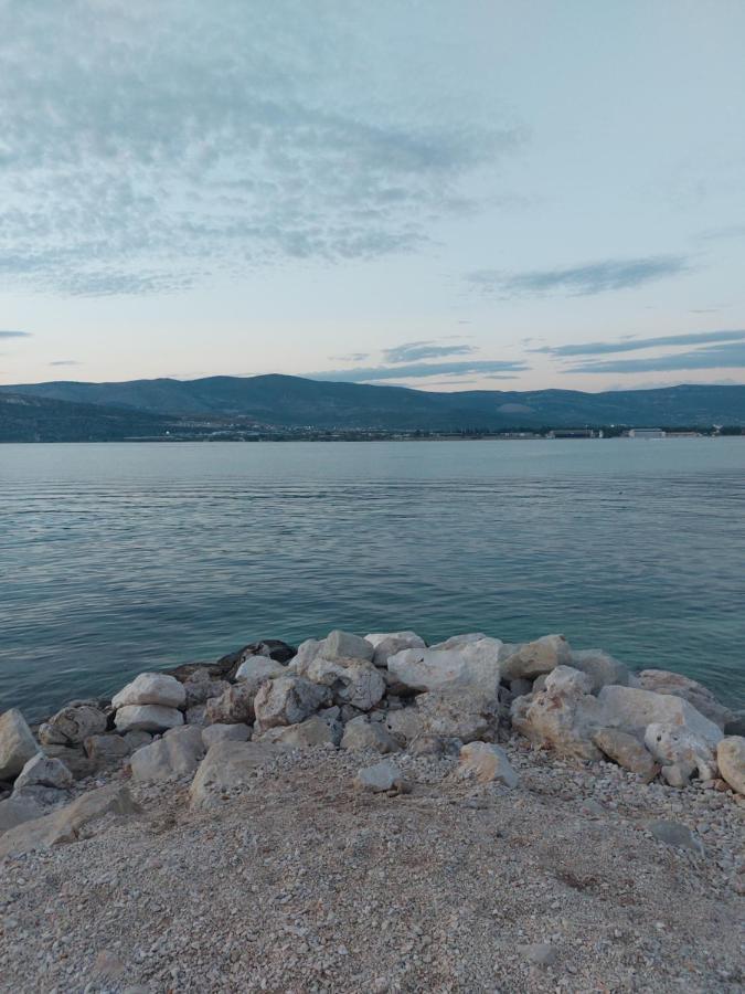 Apartamento La Gioia Trogir Habitación foto